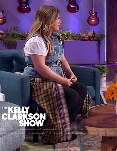 Kelly’s mixed media denim vest on The Kelly Clarkson Show