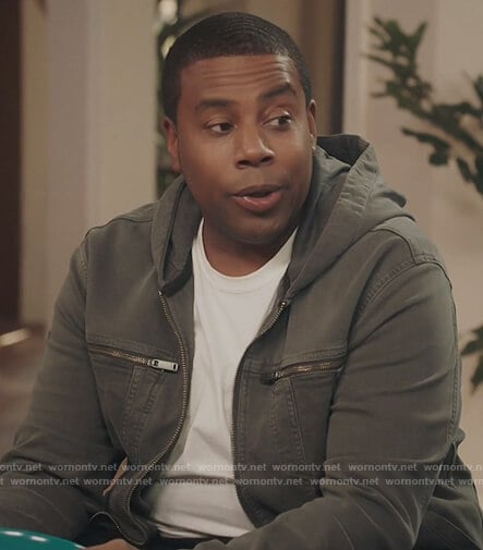 Kenan’s gray hooded jacket on Kenan