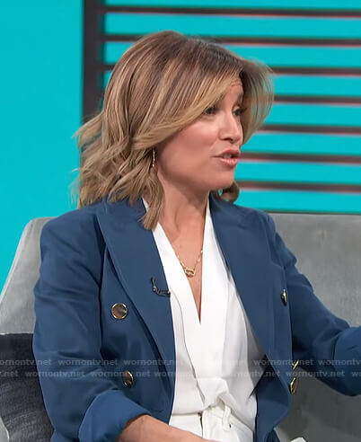 Kit’s blue double breasted blazer on Access Hollywood