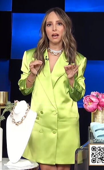 Lilliana’s neon green blazer dress on E! News Daily Pop