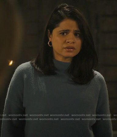 Mel’s blue high neck sweater on Charmed