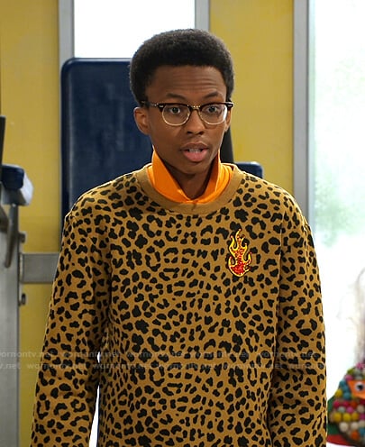 Noah’s yellow leopard print sweatshirt on Bunkd
