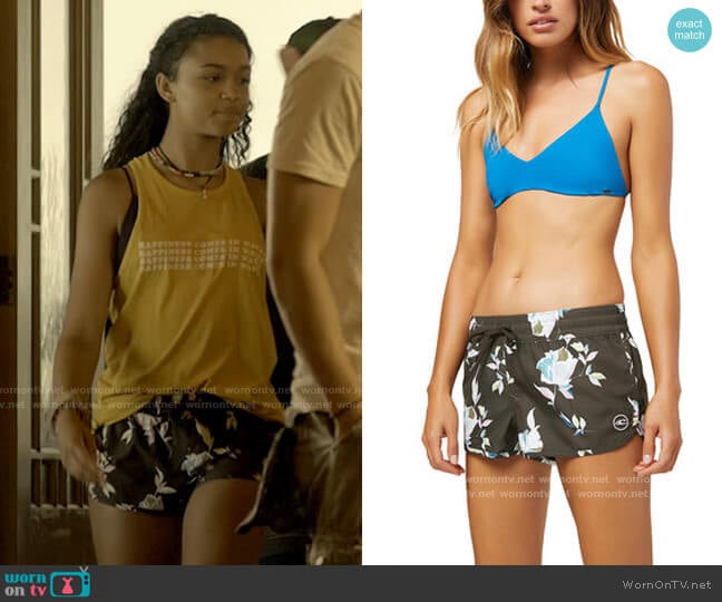 O'Neill Bayside 2” Boardshorts worn by Kiara Carrera (Madison Bailey) on Outer Banks