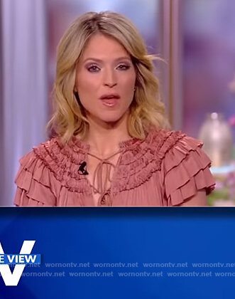 Sara’s pink ruffled dress on The View