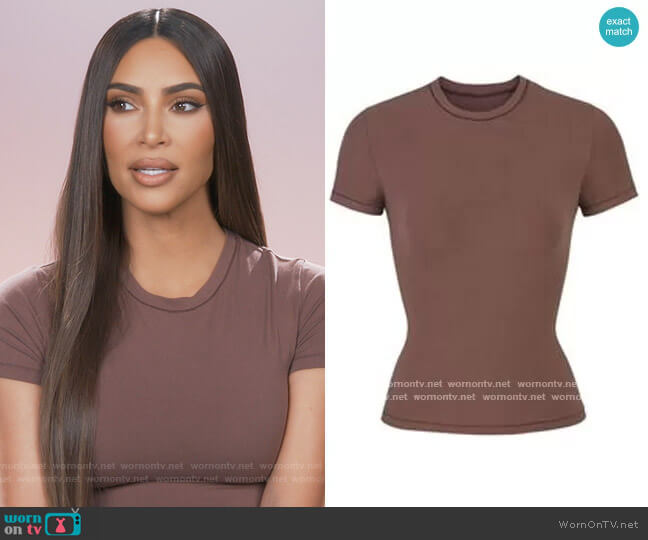 Skims Stretch Cotton Tee worn by Kim Kardashian on Keeping Up with the Kardashians