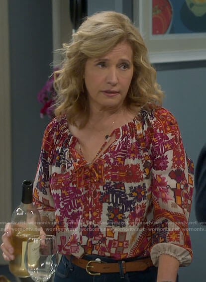 Vanessa’s printed blouse on Last Man Standing