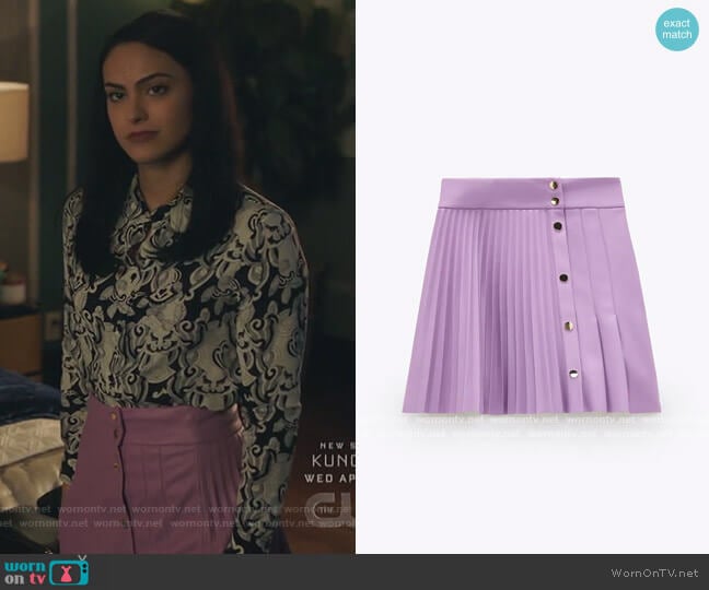 Zara Pleated Faux Leather Skirt worn by Veronica Lodge (Camila Mendes) on Riverdale