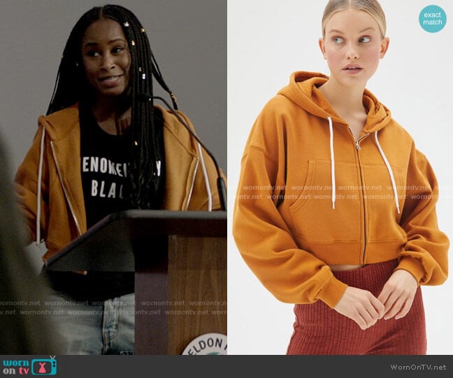 BDG Leah Cropped Zip-Front Hoodie Sweatshirt worn by Jordan Moore (Keeya King) on Batwoman
