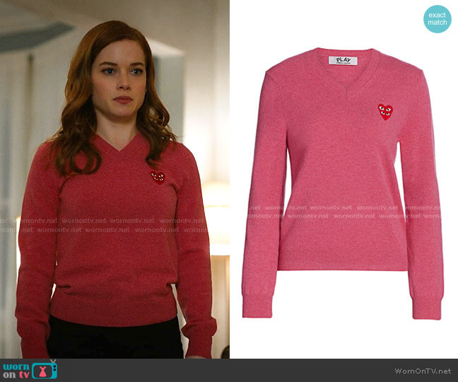 Comme des Garcons Play Double Heart V-Neck Pullover worn by Zoey Clarke (Jane Levy) on Zoeys Extraordinary Playlist