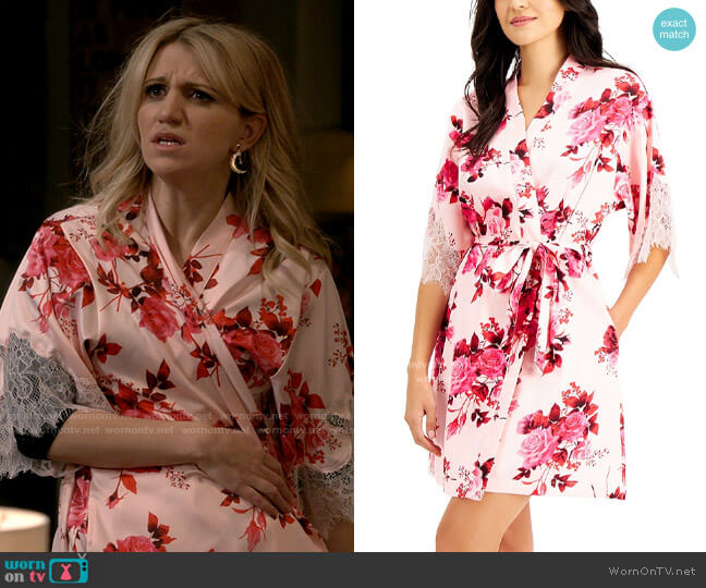 INC International Concepts Lace-Trim Floral-Print Wrap Robe worn by Gina Dabrowski (Annaleigh Ashford) on B Positive