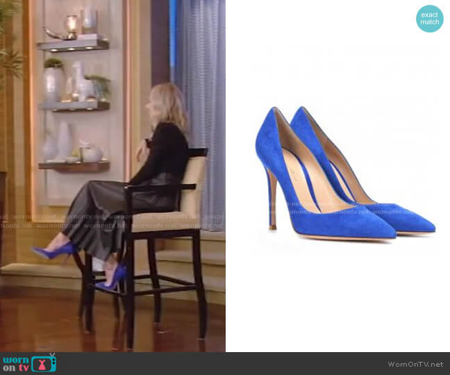 Gianvito Rossi Gianvito Suede Pumps worn by Kelly Ripa on Live with Kelly and Mark