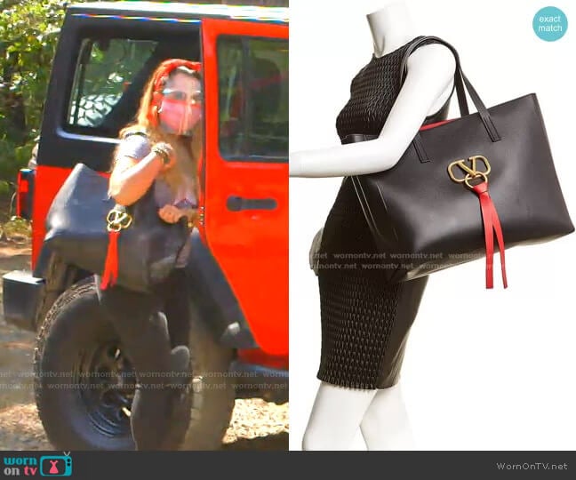 Valentino V-Ring Large Tote worn by D’Andra Simmons on The Real Housewives of Dallas