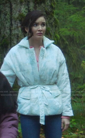 Bess’s printed puffy wrap jacket on Nancy Drew