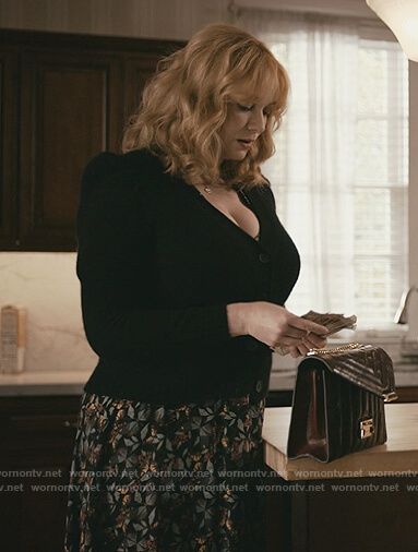 Beth’s red quilted bag on Good Girls