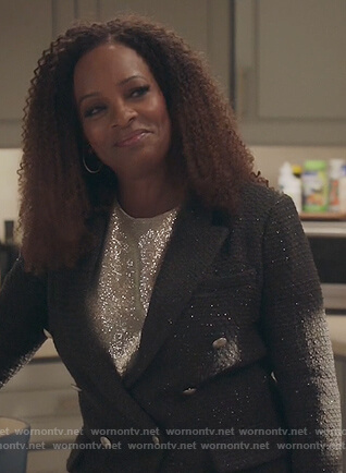 Bobbi’s black metallic blazer on Kenan