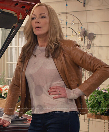 Bonnie’s brown leather jacket on Mom