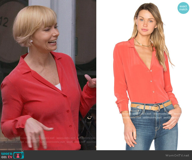 Equipment Adalyn Button Up worn by Jill Kendall (Jaime Pressly) on Mom