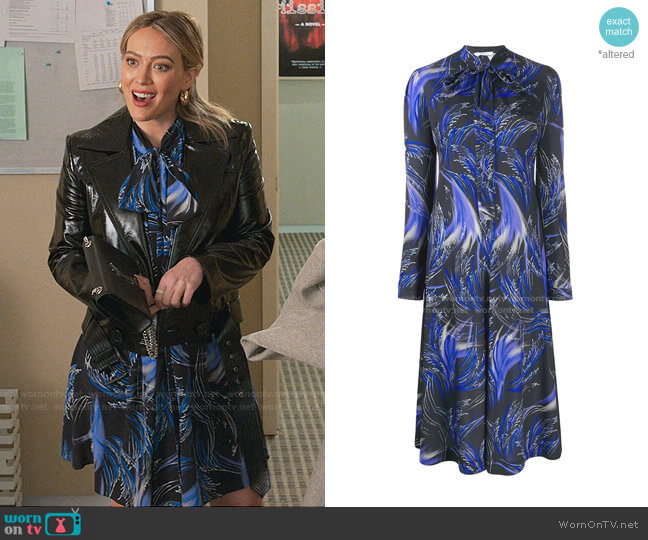 Givenchy Wave Print Shirt Dress worn by Kelsey Peters (Hilary Duff) on Younger