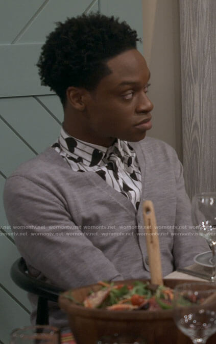 Lane’s heart print shirt on Call Your Mother