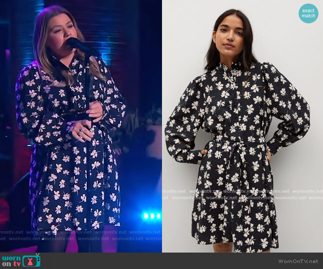 Mango Belt printed dress worn by Kelly Clarkson on The Kelly Clarkson Show