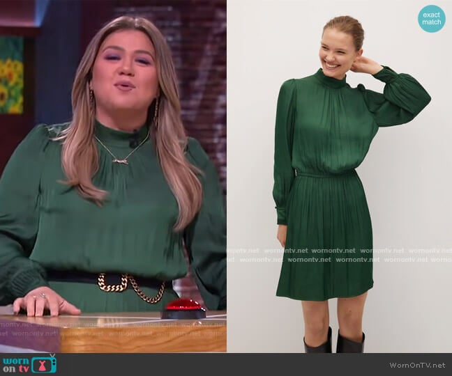 Mango Flowy puffed-sleeve dress worn by Kelly Clarkson on The Kelly Clarkson Show