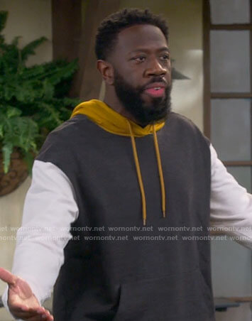 Malcolm’s colorblock hoodie on The Neighborhood