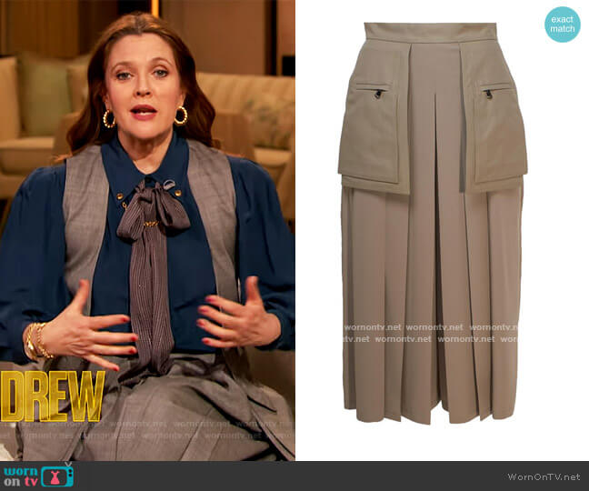 Max Mara Grey Fox Culottes worn by Drew Barrymore on The Drew Barrymore Show
