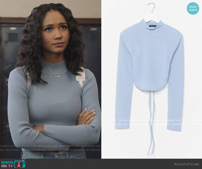 Nasty Gal Ribbed Backless Long Sleeve Crop Top worn by Olivia Baker (Samantha Logan) on All American