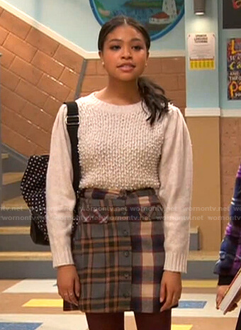 Nia’s pearl embellished sweater on Ravens Home