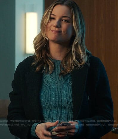 Nic’s blue cable knit sweater on The Resident