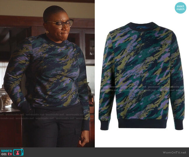 PS Paul Smith Camouflage-Print Organic Cotton Sweatshirt worn by Henrietta Wilson (Aisha Hinds) on 9-1-1