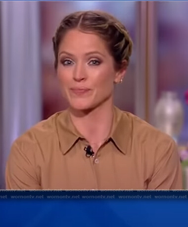 Sara’s beige shirtdress on The View
