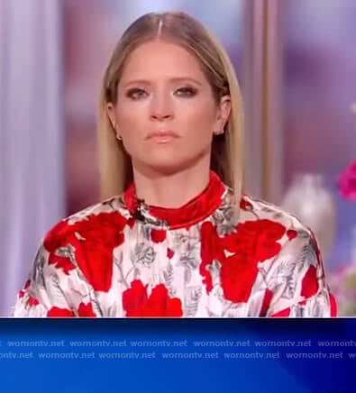 Sara’s satin floral print dress on The View