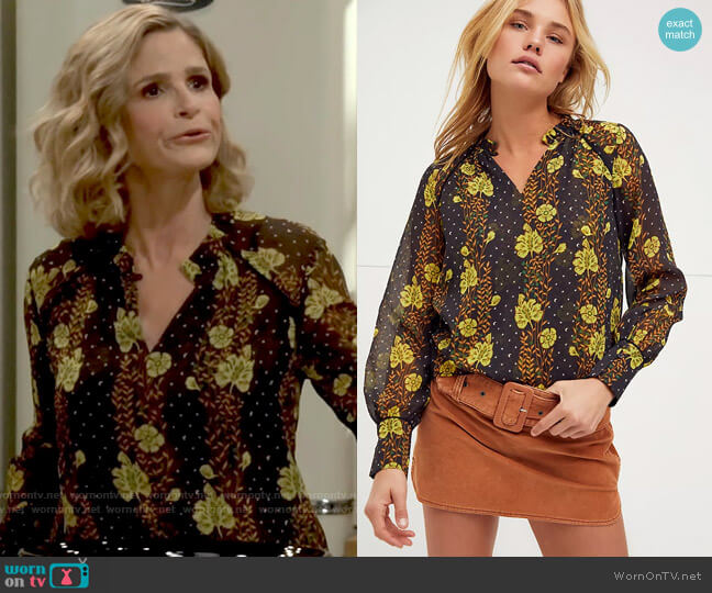 Scotch & Soda Printed Top with Piping worn by Jean Raines (Kyra Sedgwick) on Call Your Mother