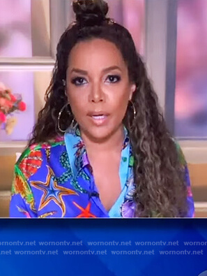 Sunny’s blue starfish print blouse on The View