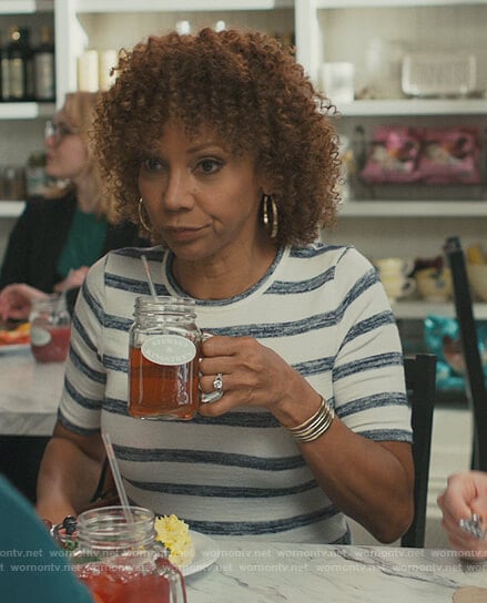 Tami’s white striped tee on American Housewife