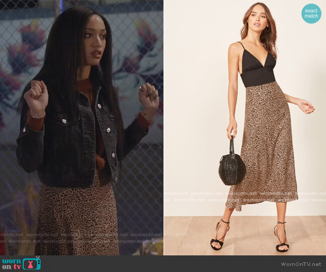Reformation Bea Skirt worn by Olivia Baker (Samantha Logan) on All American