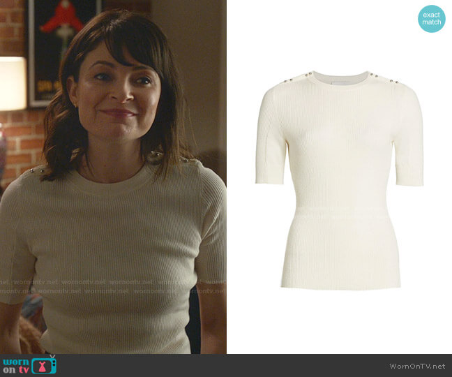 3.1 Phillip Lim Buttoned Shoulder RIbbed Knit Top worn by Taylor Rentzel (MacKenzie Meehan) on Bull