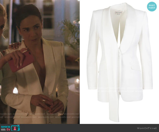 WornOnTV: Teresa's white open back blazer on Queen of the South