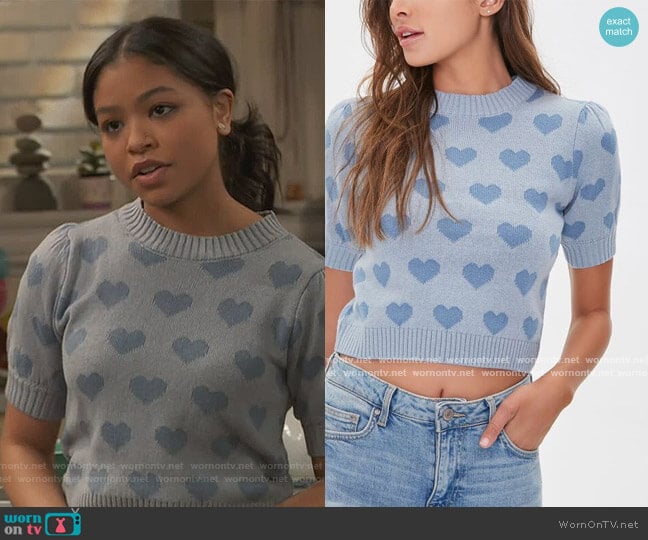 Forever 21 Sweater-Knit Heart Print Top worn by Nia Baxter (Navia Robinson) on Ravens Home