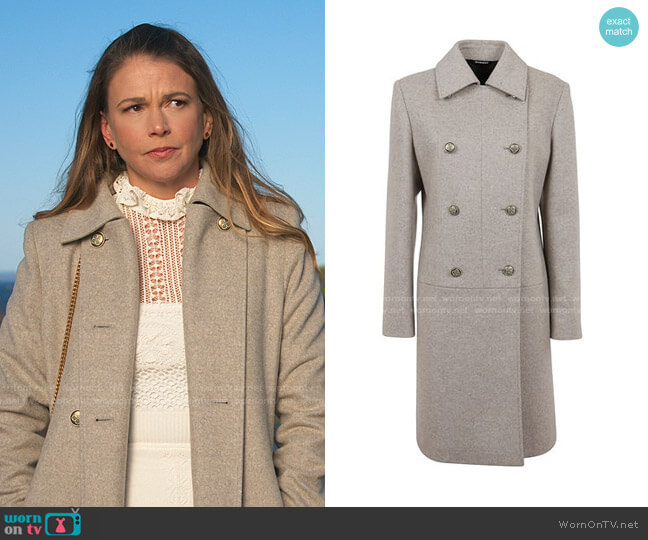 Givenchy Mélange Wool Coat worn by Liza Miller (Sutton Foster) on Younger