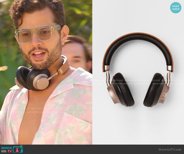 Heyday Wireless On-Ear Headphones worn by Sam Flores (Rafael de la Fuente) on Dynasty