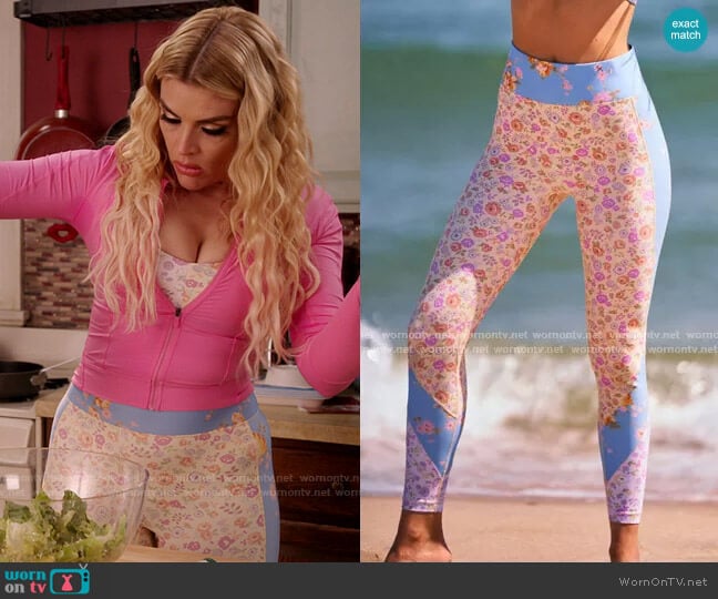 LoveShackFancy x Bandier Mixed Print Legging worn by Summer Dutkowsky (Busy Philipps) on Girls5eva