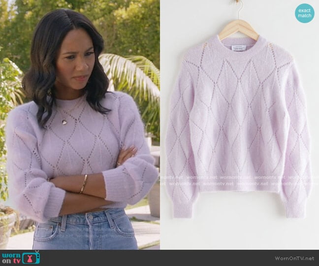 & Other Stories Alpaca Blend Knit Sweater worn by Layla Keating (Greta Onieogou) on All American