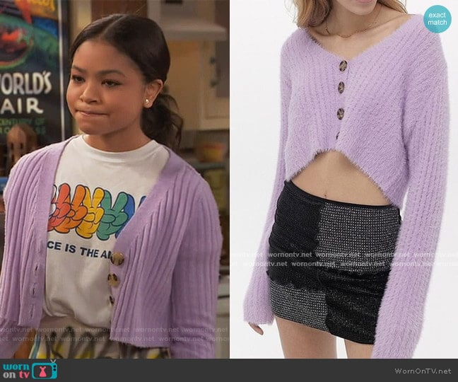 Urban Outfitters Rochelle Fuzzy Cropped Sweater worn by Nia Baxter (Navia Robinson) on Ravens Home