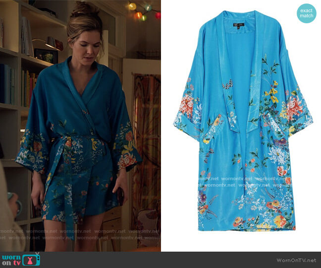 Zara Floral Print Duster Cardigan worn by Sutton (Meghann Fahy) on The Bold Type