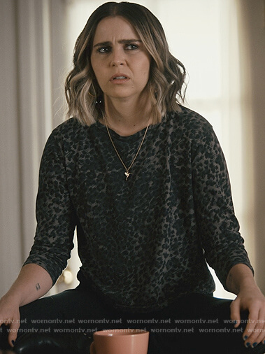 Annie’s gray leopard print sweatshirt on Good Girls
