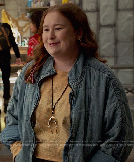 Ashlyn’s yellow sun tee and quilted denim jacket on High School Musical The Musical The Series
