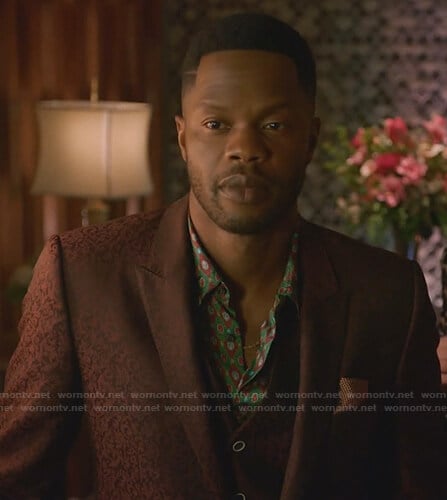Jeff’s green printed shirt and burgundy suit on Dynasty