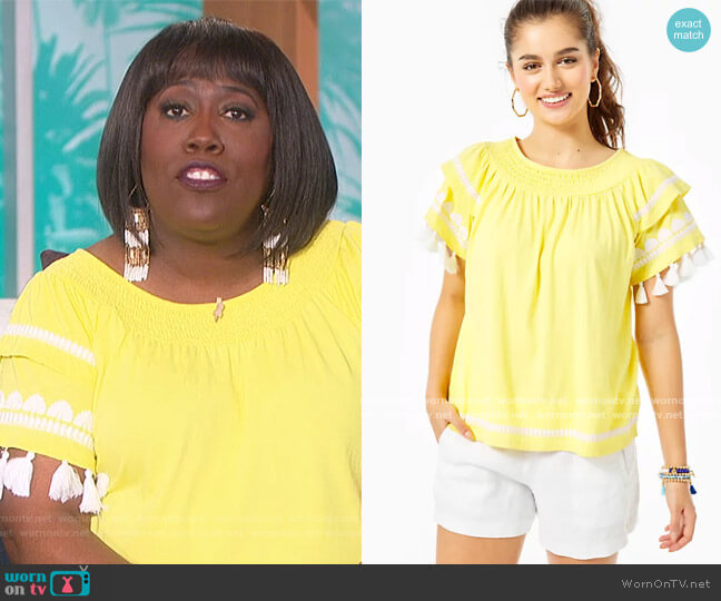 Lilly Pulitzer Nailah Embroidered Top worn by Sheryl Underwood on The Talk